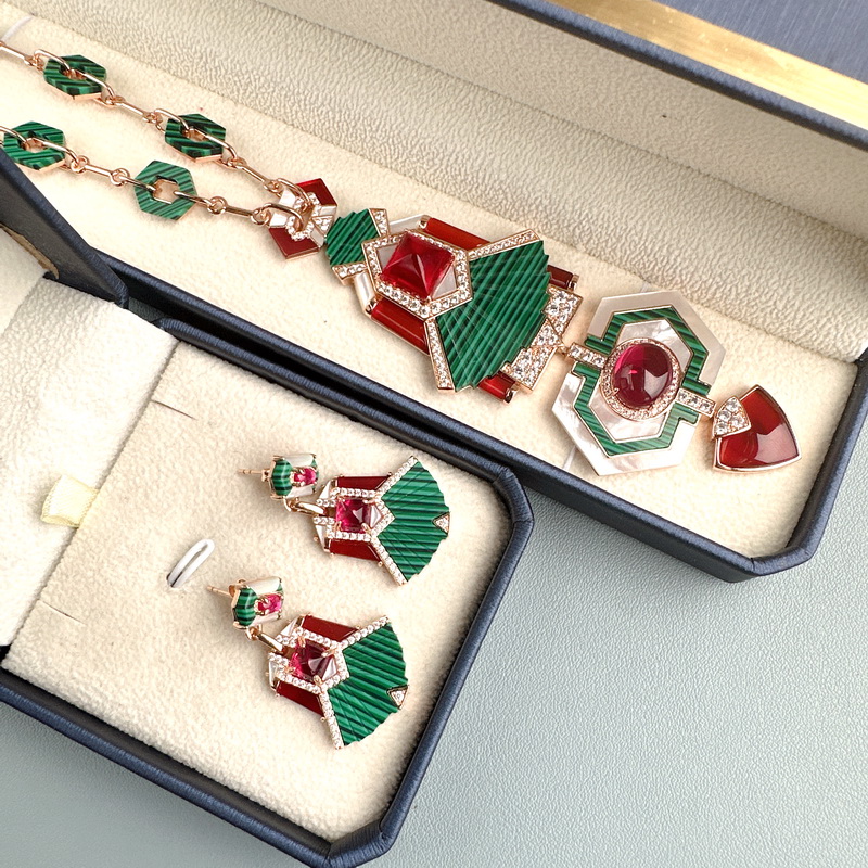 Дизайнерская коллекция на зака – обзор и цена Vintage Collectible Jewelry