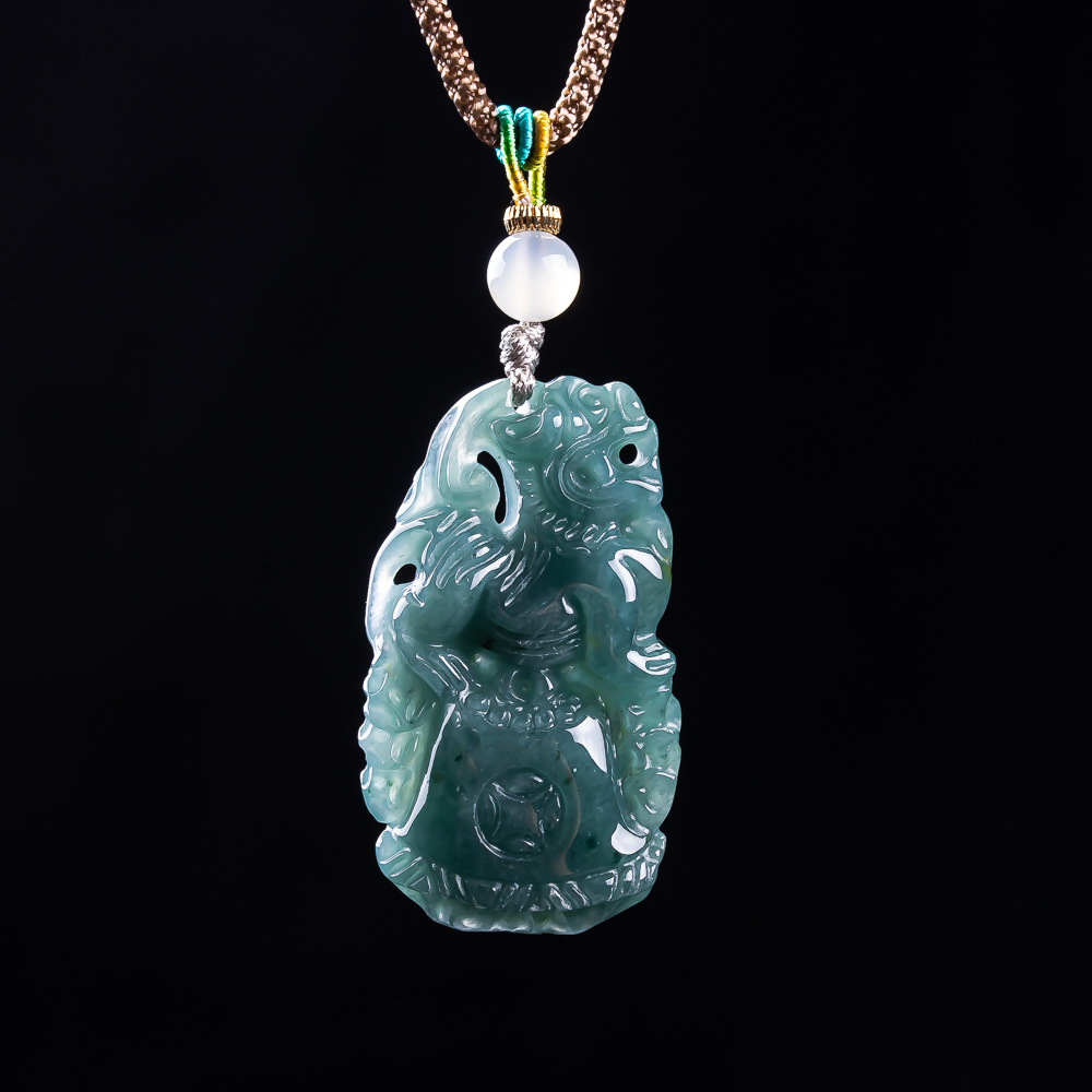 Бирманский нефритовый кулон Пи – обзор и цена Vintage Necklace