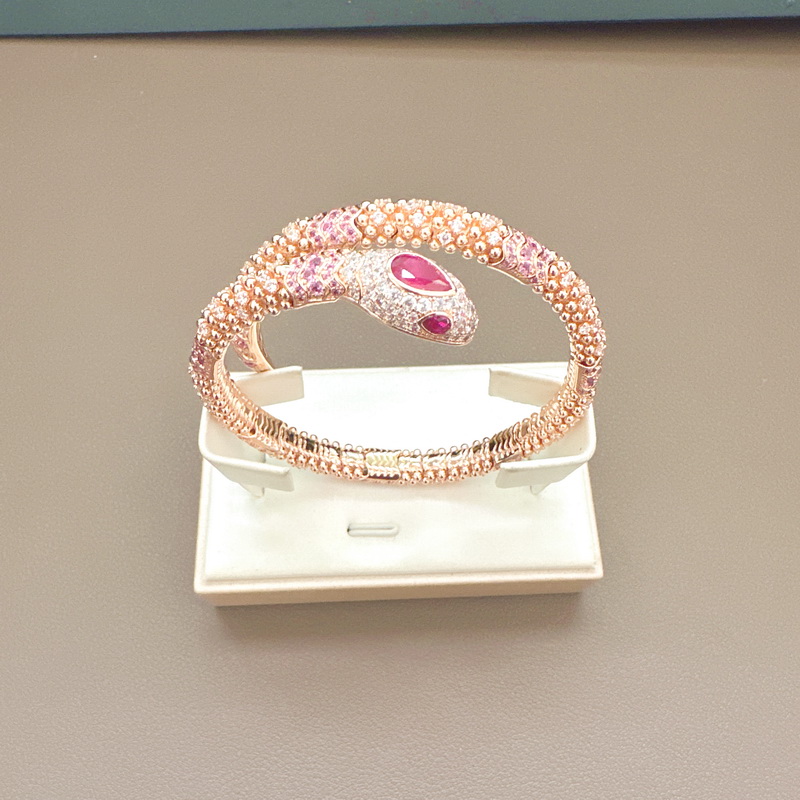 Дизайнерский комплект украшени – обзор и цена Vintage Collectible Jewelry