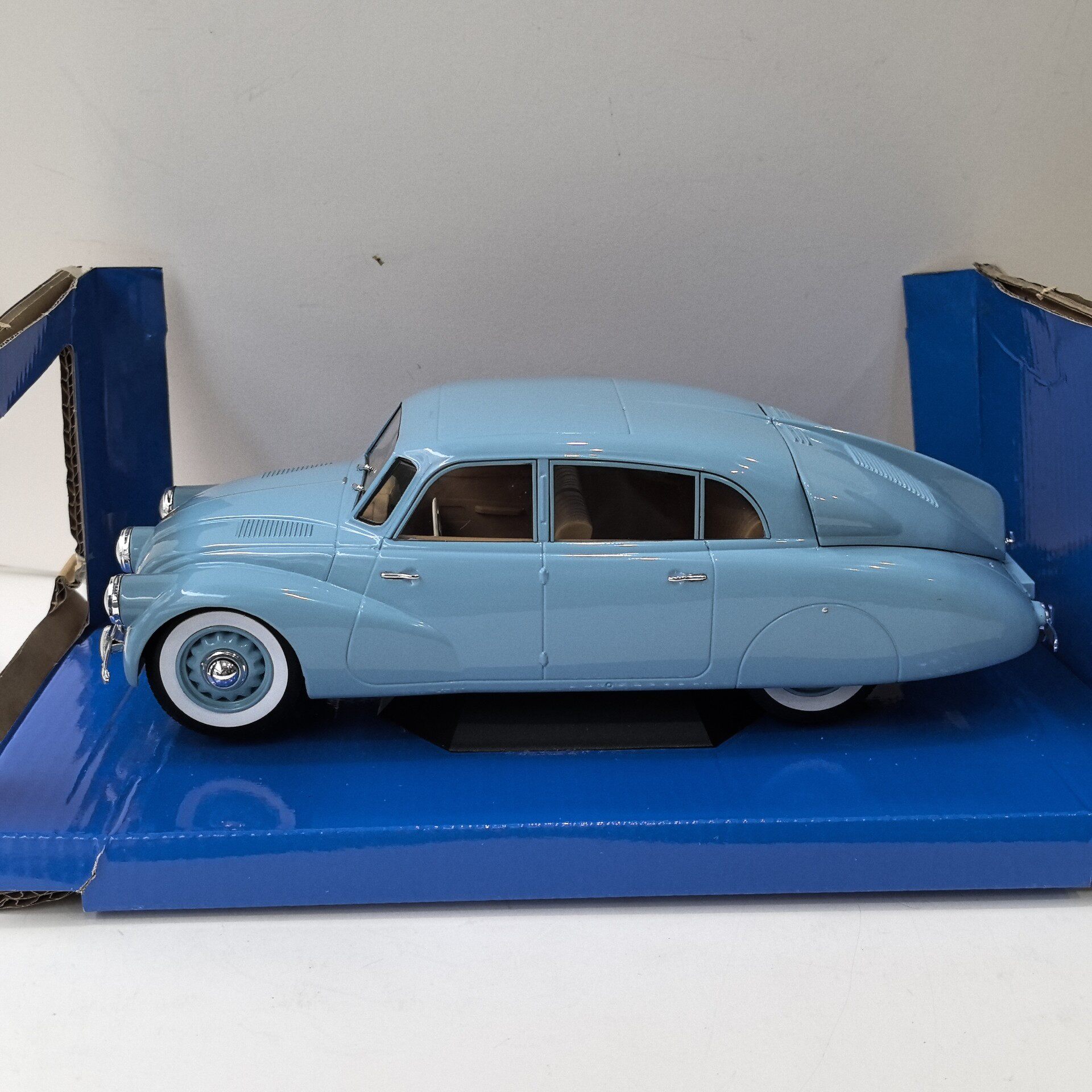 Модель автомобиля MCG Diecast  – обзор и цена Vintage Collectibles & More Llc Photos