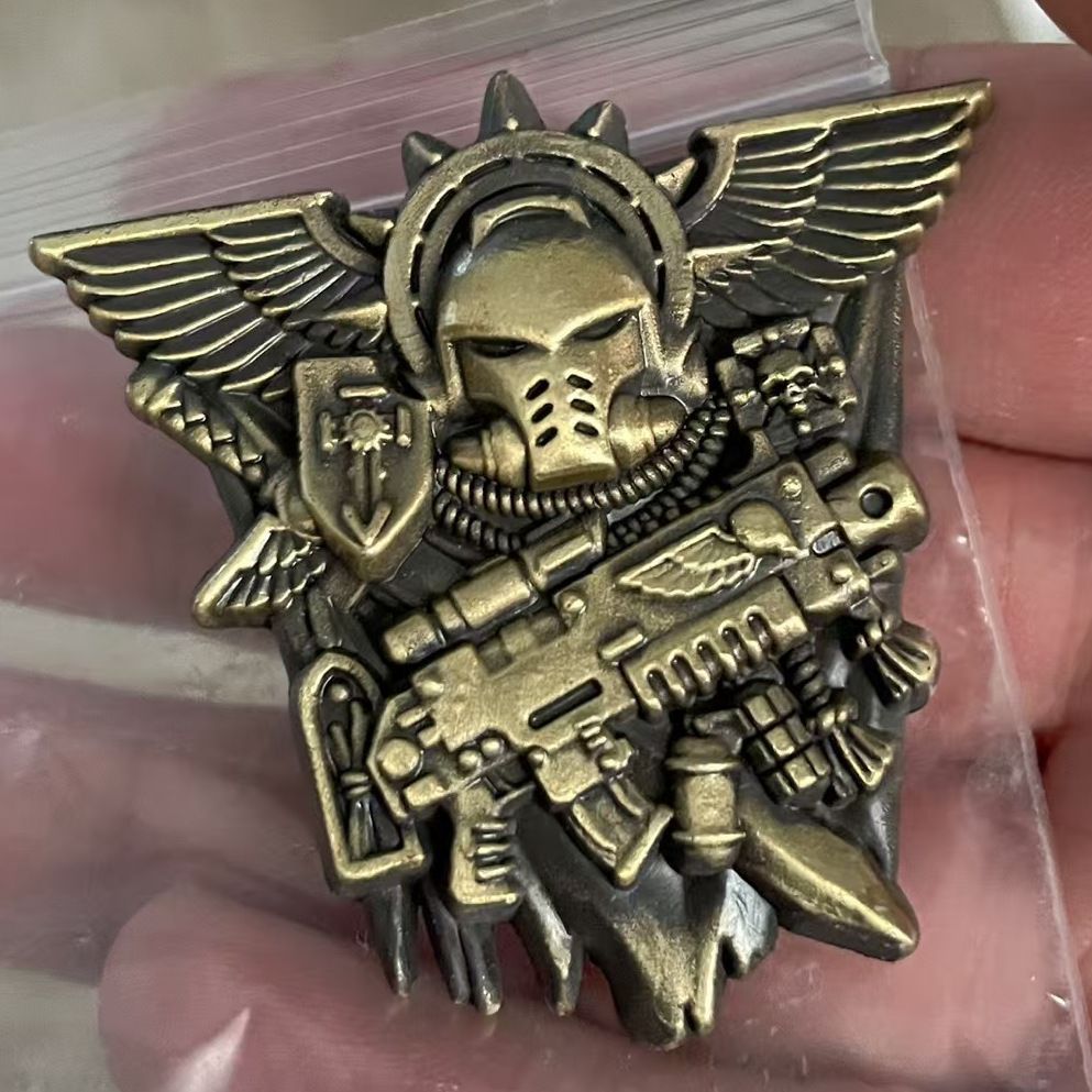 Винтажная брошь-значок в виде  – обзор и цена Vintage Collectible Guns