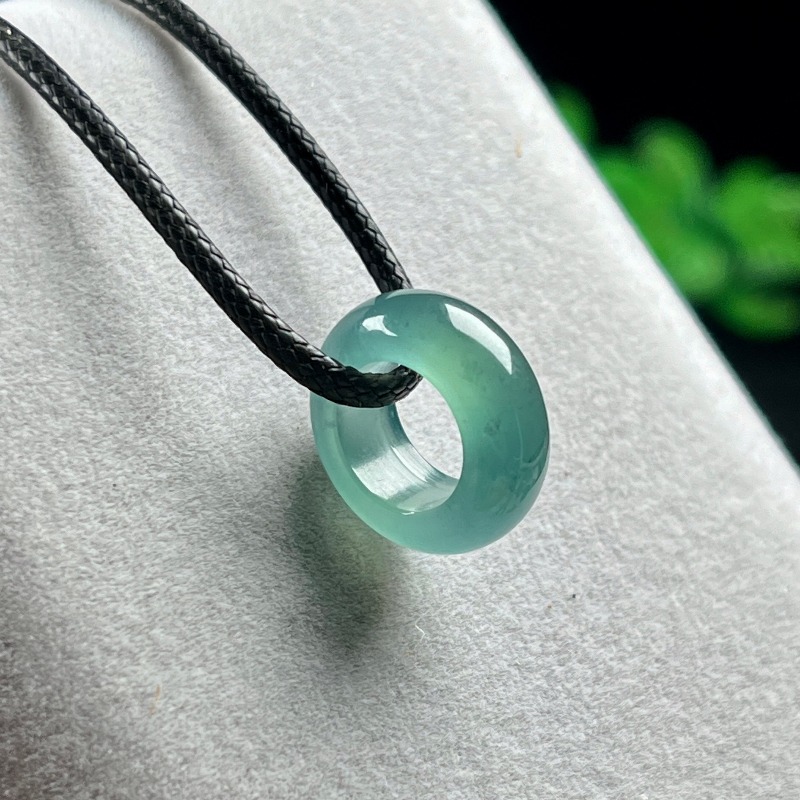 Натуральный изумрудно-голубой  – обзор и цена Vintage Necklace